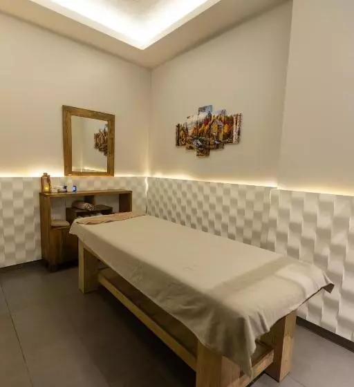 ホテル Tryp By Wyndham Istanbul Sancaktepe