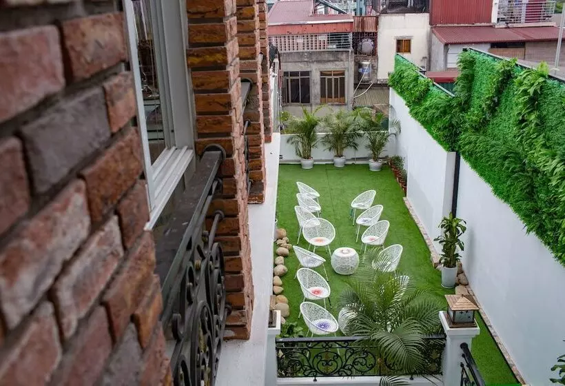 هتل Viola Royal  & Spa