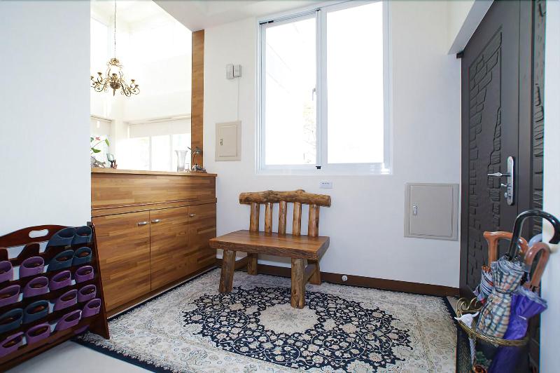 هتل White Pine Village