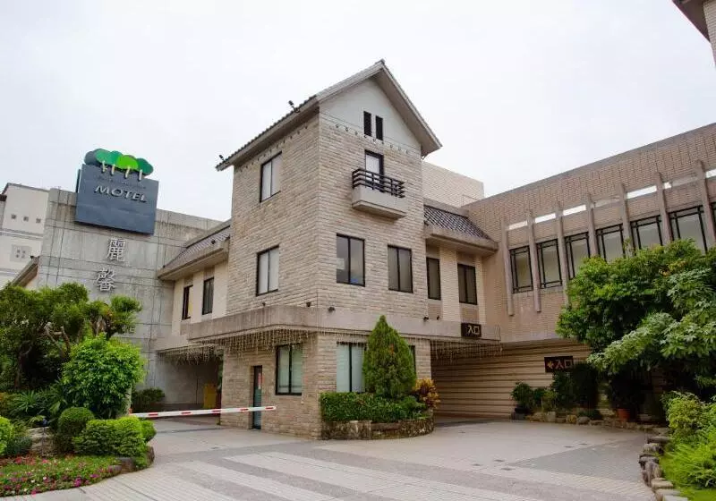 Leesing Motel