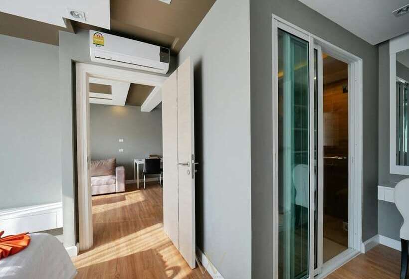 Wisdom Hotel & Residence