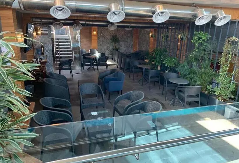 ホテル Bram Suites