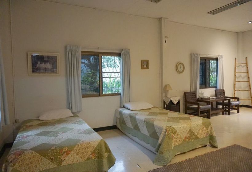ホテル Baan Rub Aroon Guesthouse