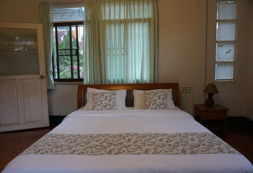 ホテル Baan Rub Aroon Guesthouse