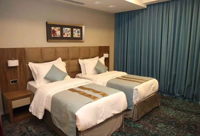 ホテル Bram Suites