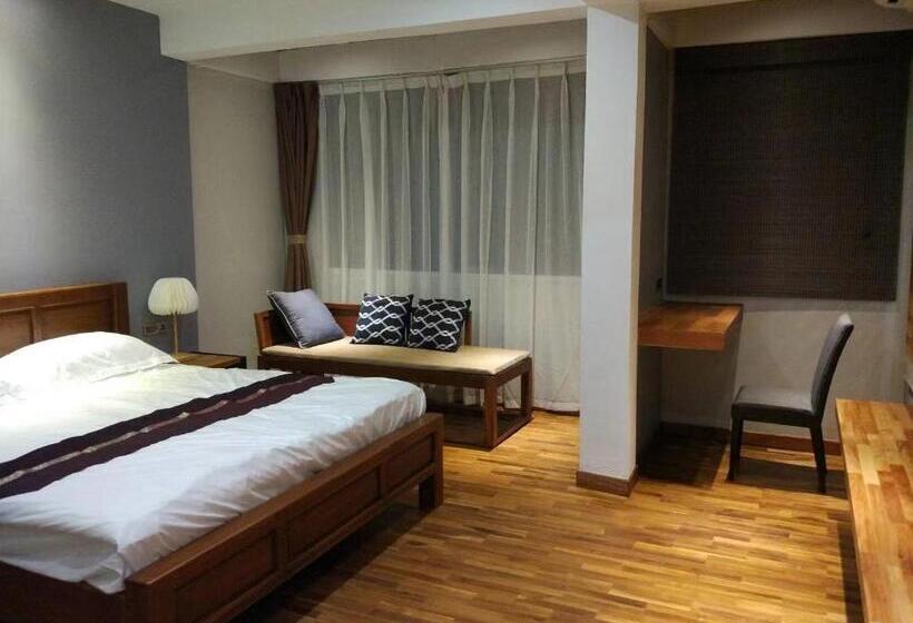 Отель Celosia Chiang Mai