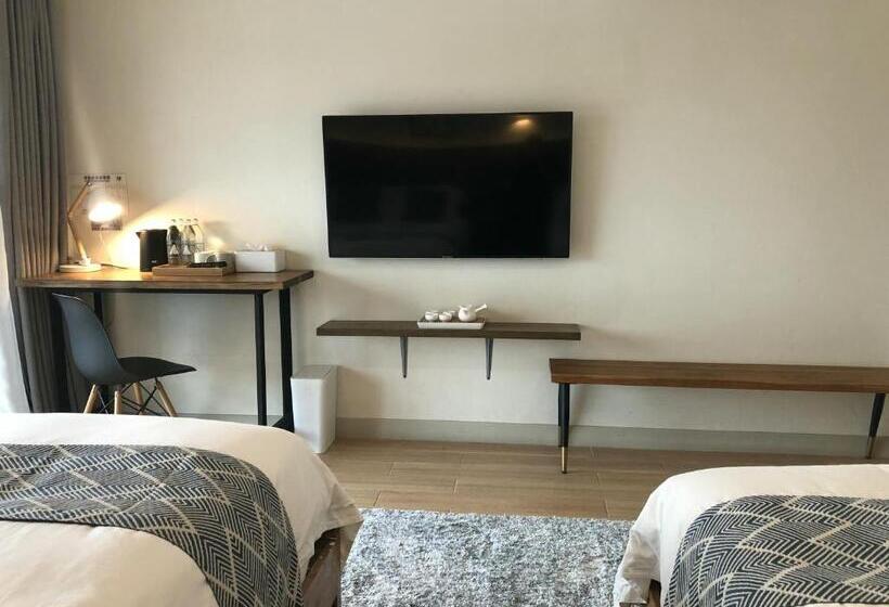 Отель Celosia Chiang Mai