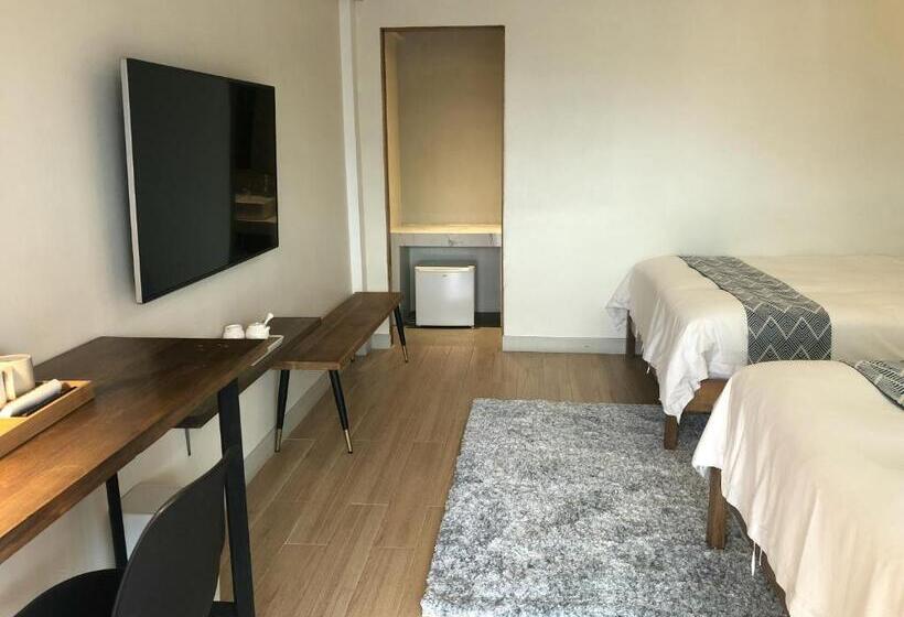 Отель Celosia Chiang Mai