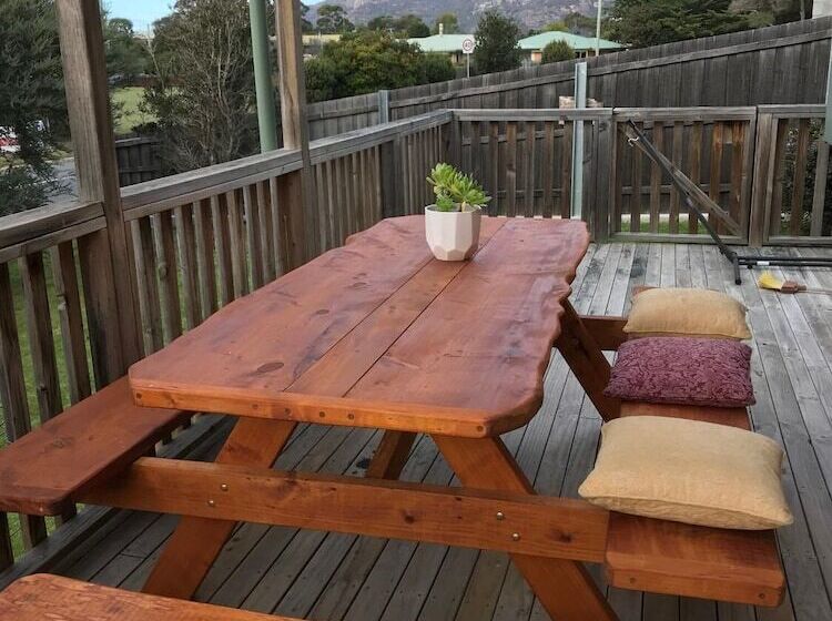 Отель Gumnut Cottage