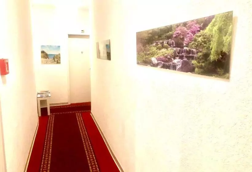 ホテル Hostellerie De L Hôtel De Ville