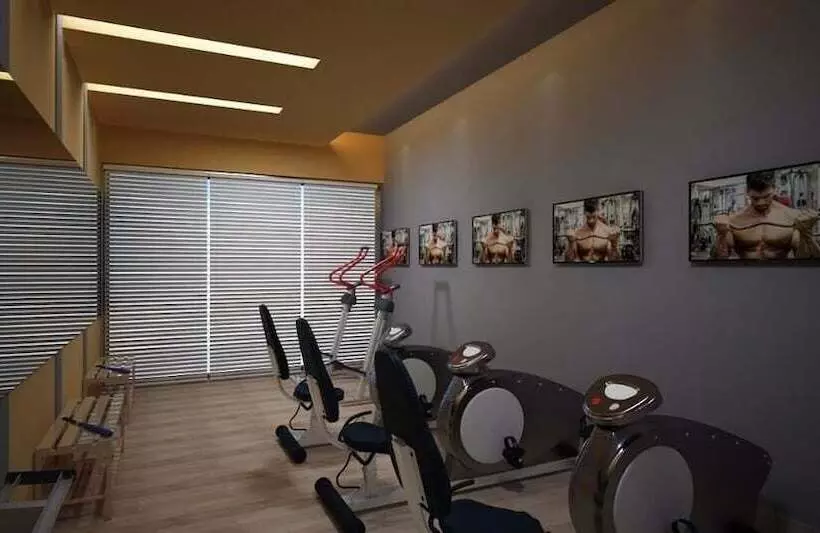 ホテル Lavona Inn