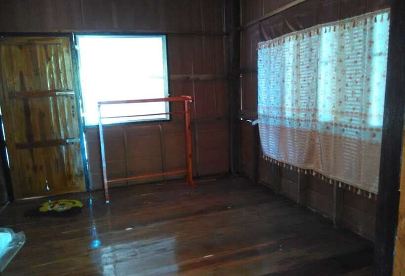 Отель Loei Airport Homestay