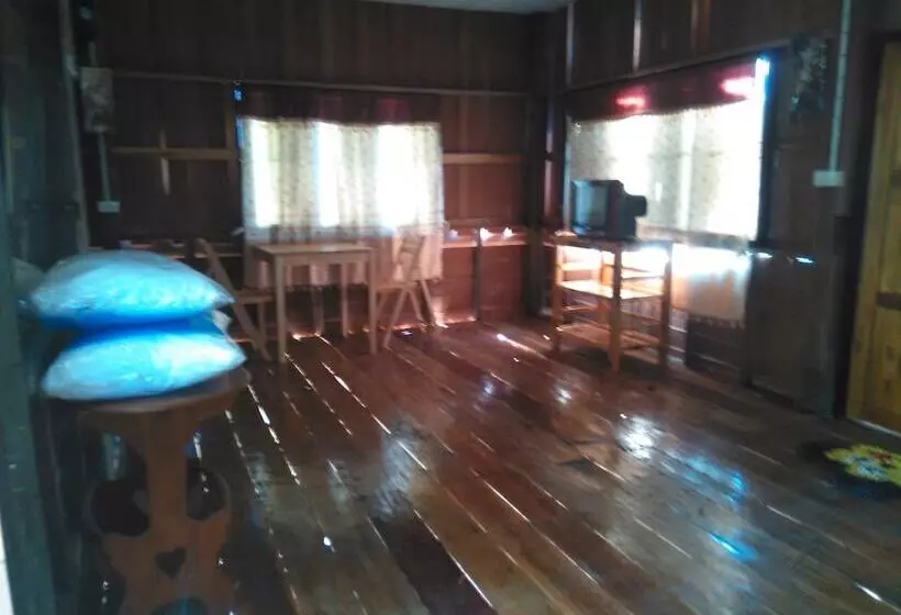 هتل Loei Airport Homestay