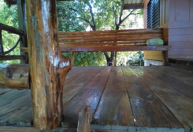 Отель Loei Airport Homestay