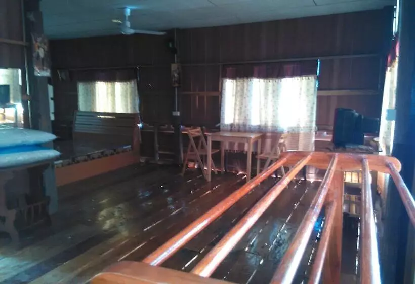 هتل Loei Airport Homestay