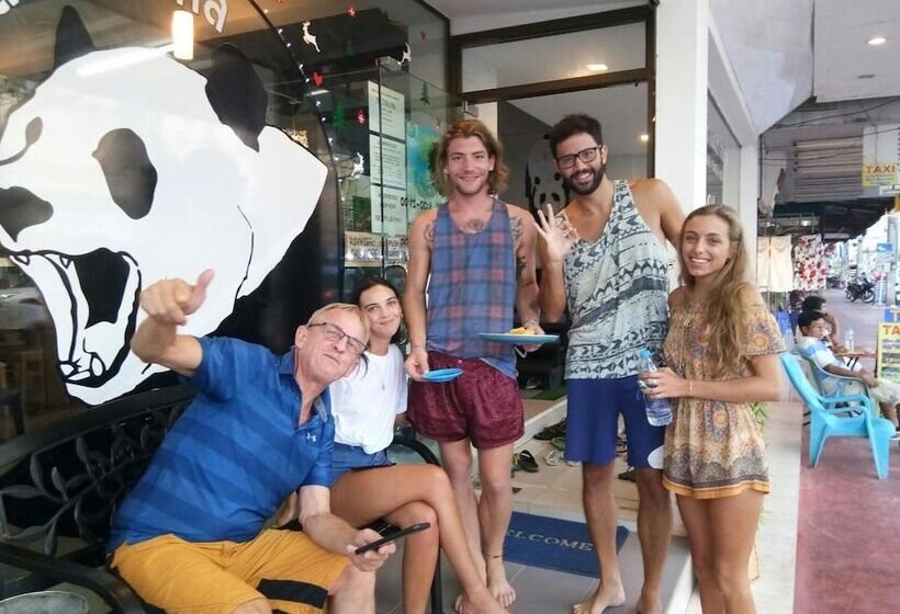 فندق Mad Panda Hostel