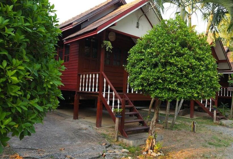 בית מלון כפרי Olive Resort Pattaya