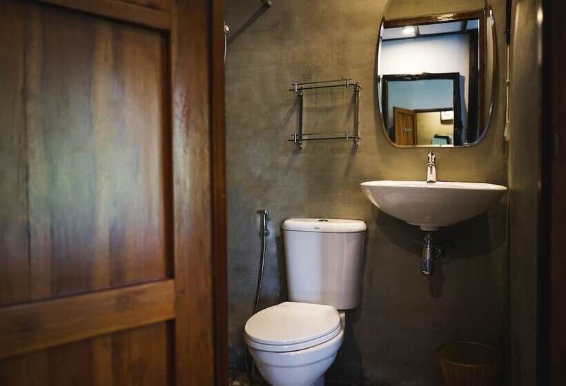 Отель Phutarntree