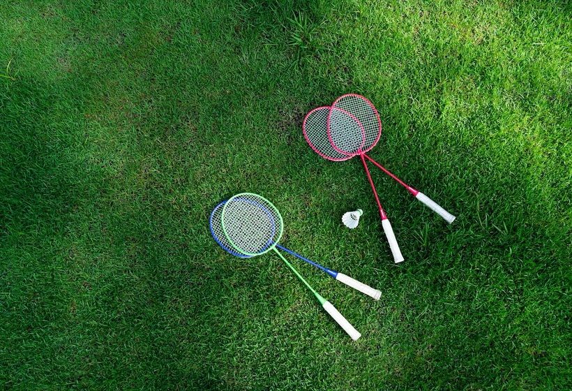 Отель Phutarntree