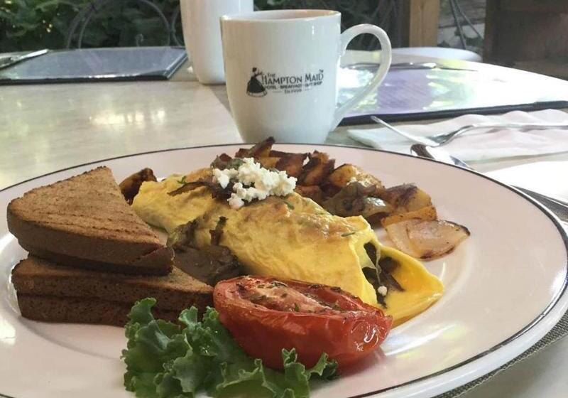 בית מלון כפרי The Hampton Maid