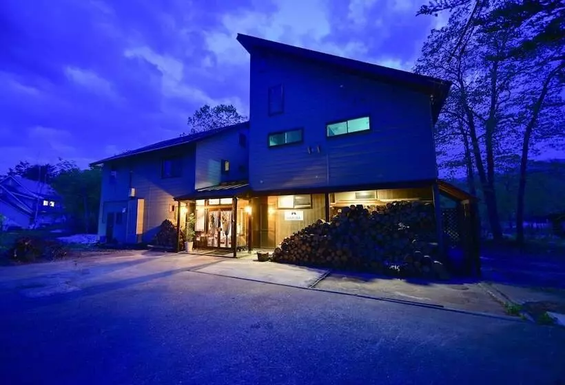 هتل Backcountry Lodge Hakuba