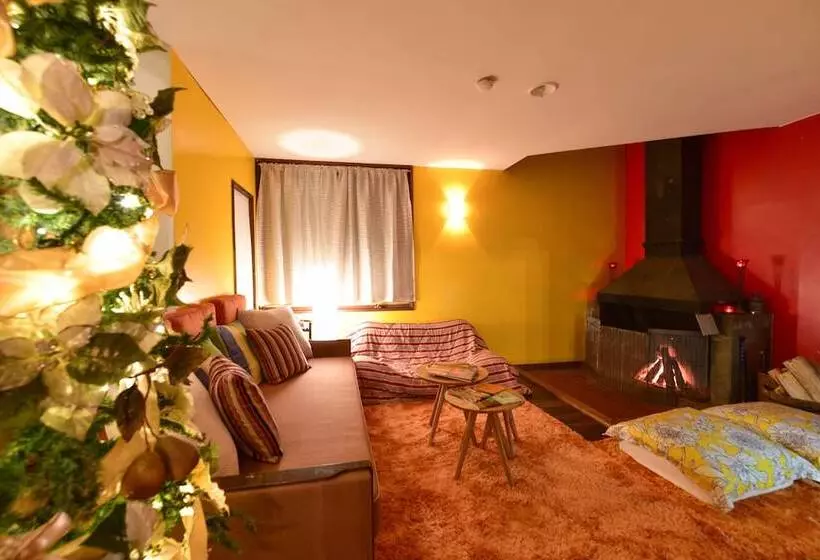 هتل Backcountry Lodge Hakuba