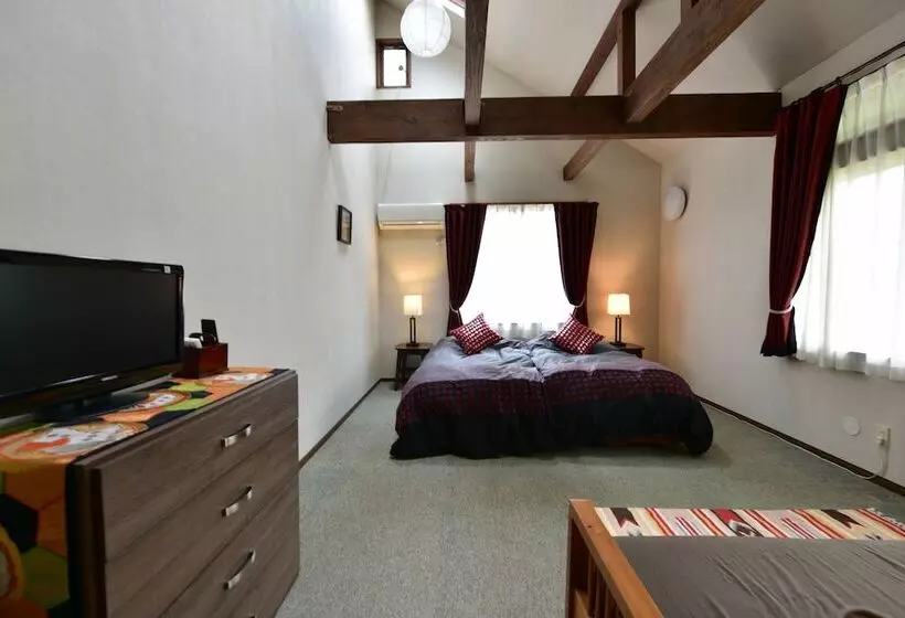 هتل Backcountry Lodge Hakuba