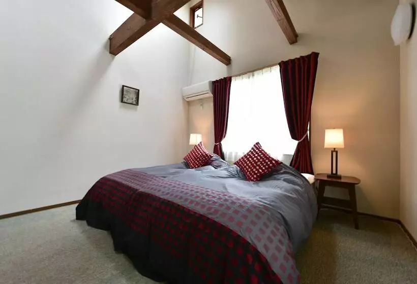 هتل Backcountry Lodge Hakuba