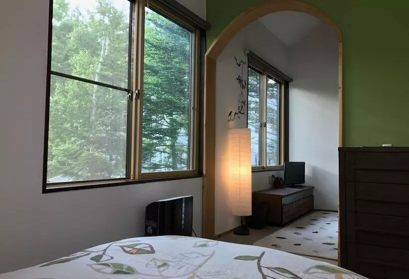هتل Backcountry Lodge Hakuba