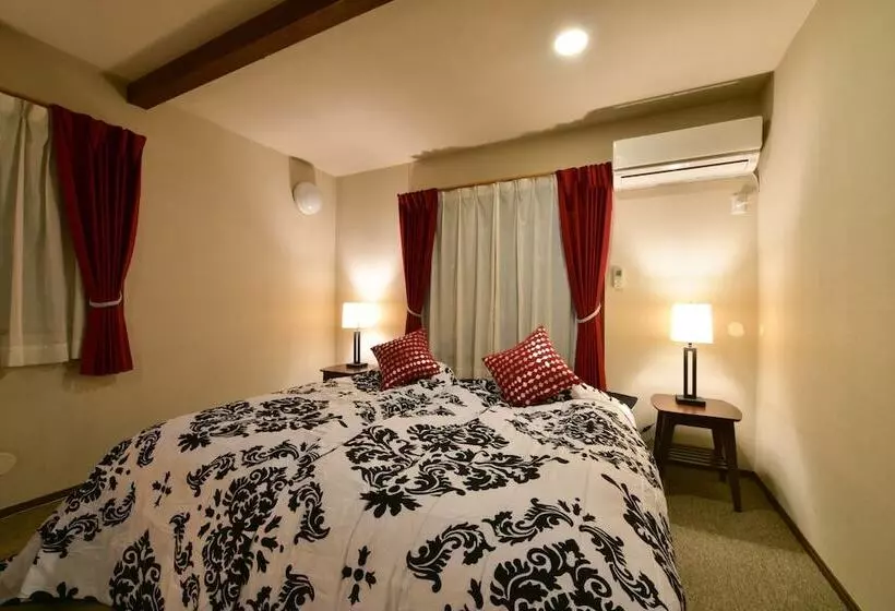 هتل Backcountry Lodge Hakuba