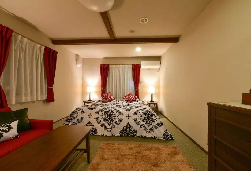 هتل Backcountry Lodge Hakuba