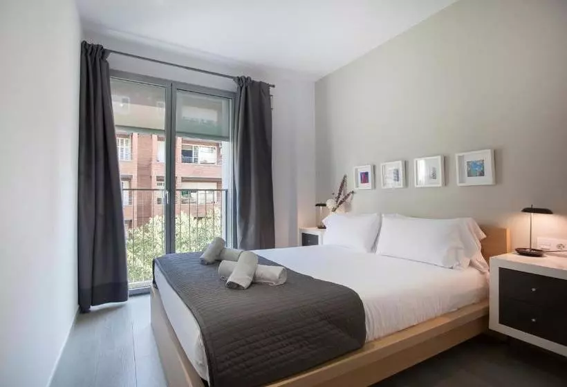 هتل Bbarcelona Apartments Gaudi Flats