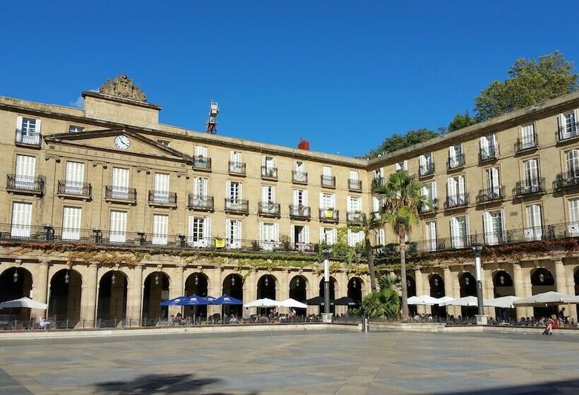 בית מלון כפרי Casual Serantes