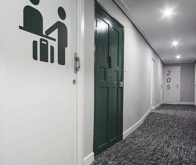 ホテル Casual Serantes