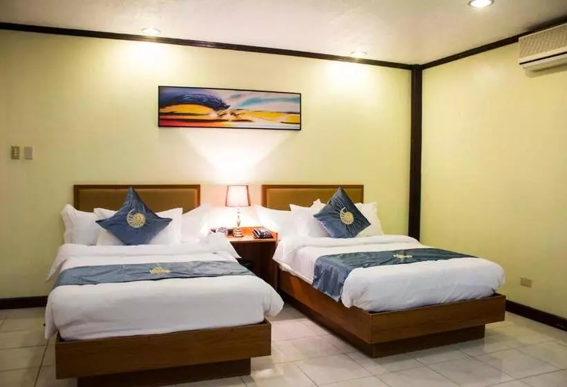 هتل Costa Palawan Resort