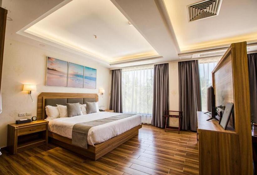 בית מלון כפרי Costa Palawan Resort