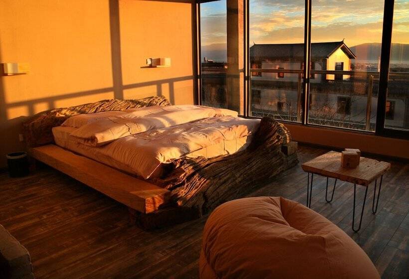 호텔 Enjoy Holidays