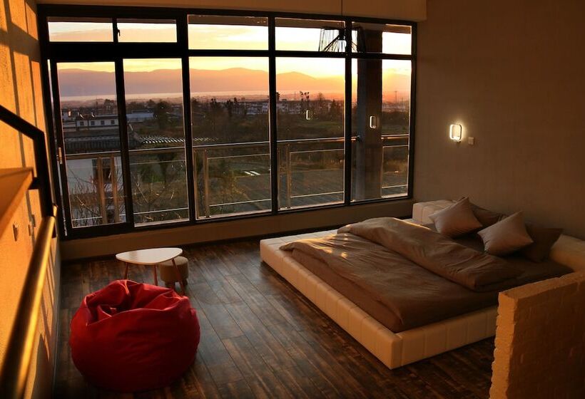 호텔 Enjoy Holidays