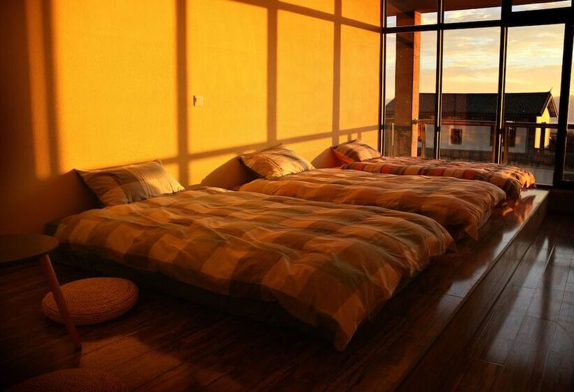 호텔 Enjoy Holidays