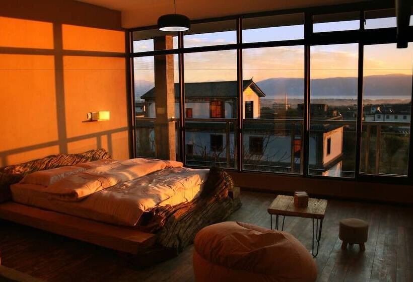 호텔 Enjoy Holidays