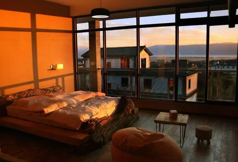 ホテル Enjoy Holidays