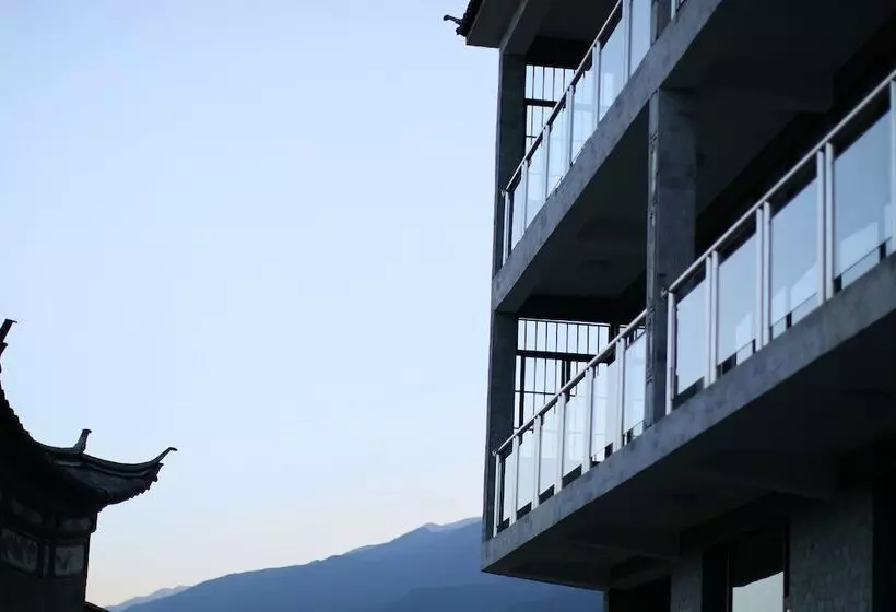 ホテル Enjoy Holidays