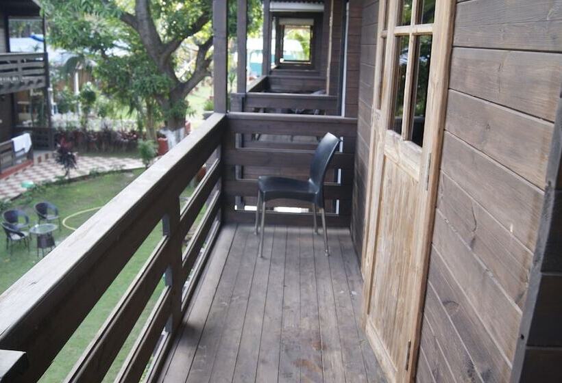 فندق Camelot Fantasy Resort