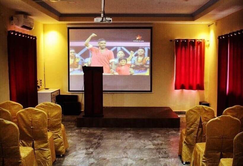 فندق Camelot Fantasy Resort