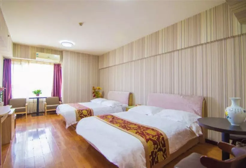 هتل Golden Tree Business