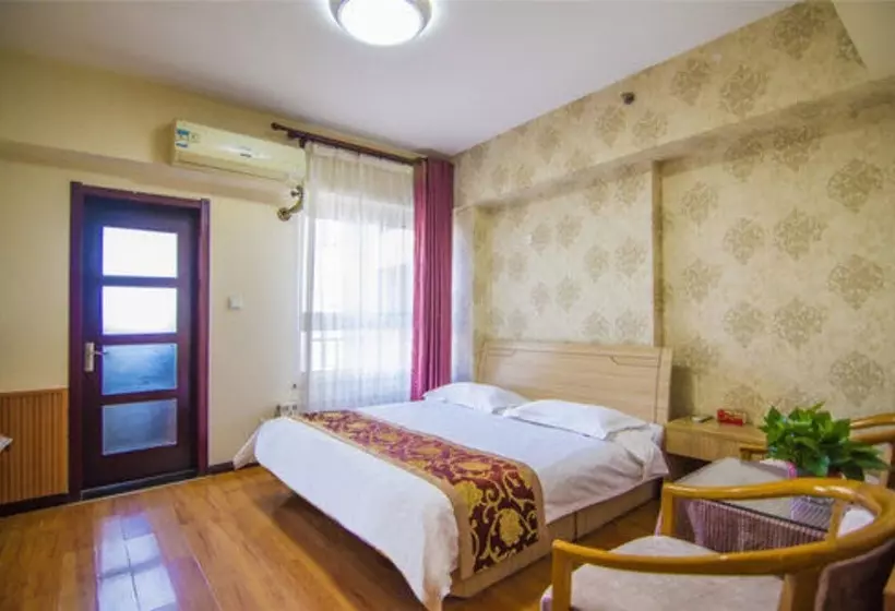 هتل Golden Tree Business