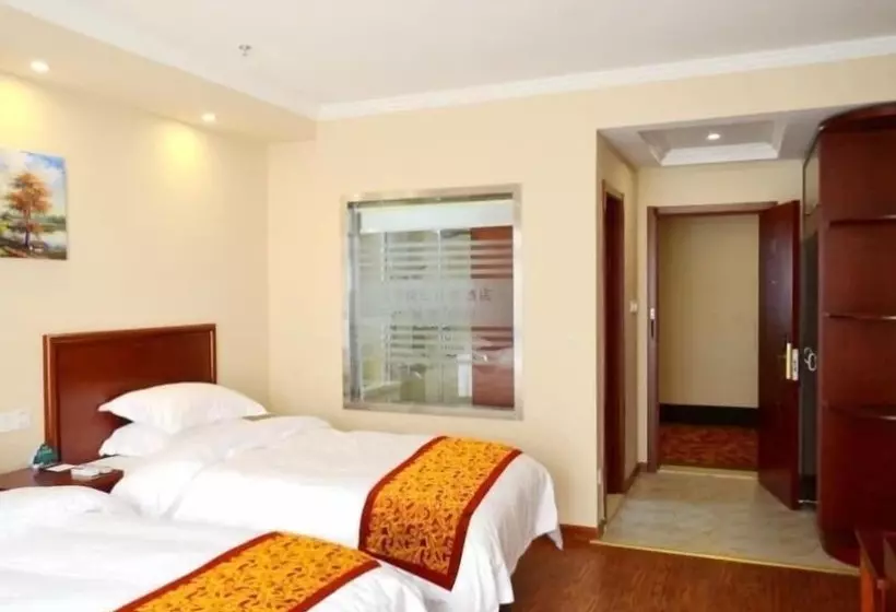 Hotelli Greentree Inn Nantong Baidian Town Xiushui Yuan Express