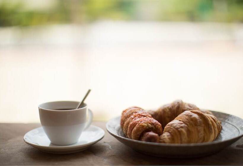 هتل Home Stone Resort