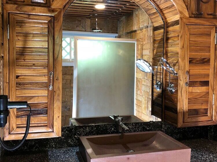 هتل Home Stone Resort