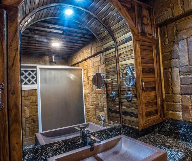 هتل Home Stone Resort